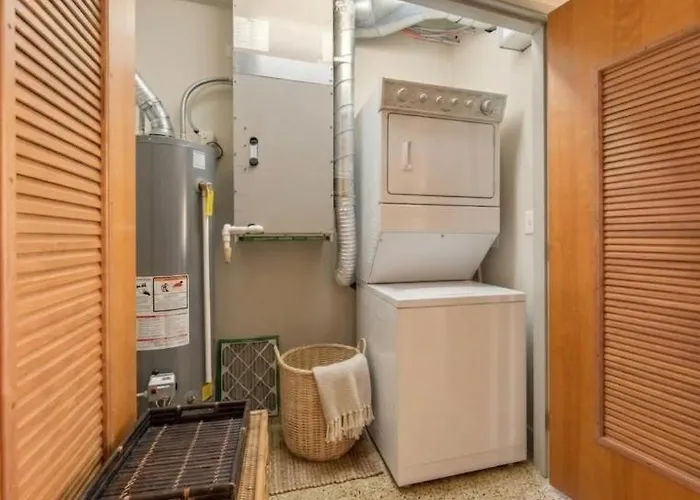 2br Nfl Draft Sleeps 5 Parking